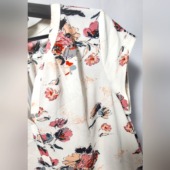 🌸 3/$25 🌸 fun2fun Cream Buttoned Polo Blouse with Cap Sleeves-Size XXL - Picture 4 of 10